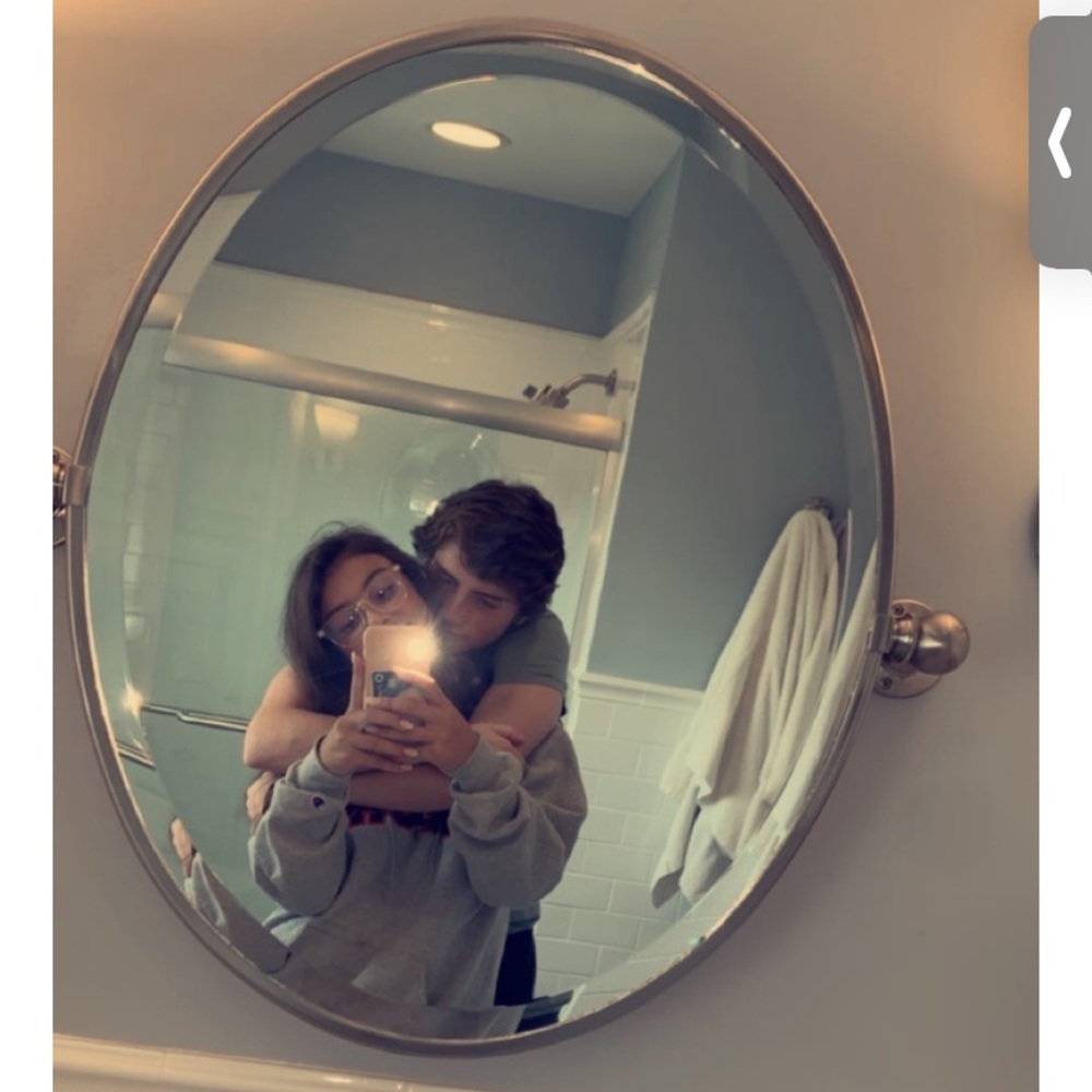 Meet your Posher, Bella